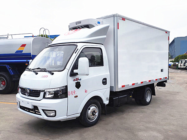 東風(fēng)途逸柴油冷藏車