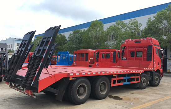 【國(guó)五】解放J6前四后八平板車(chē)