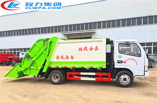 東風(fēng)銳鈴5方壓縮式垃圾車