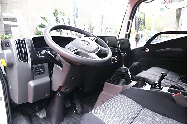 福田歐馬可藍牌國六冷藏車