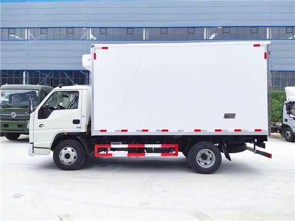 江鈴順達國六4.2米冷藏車